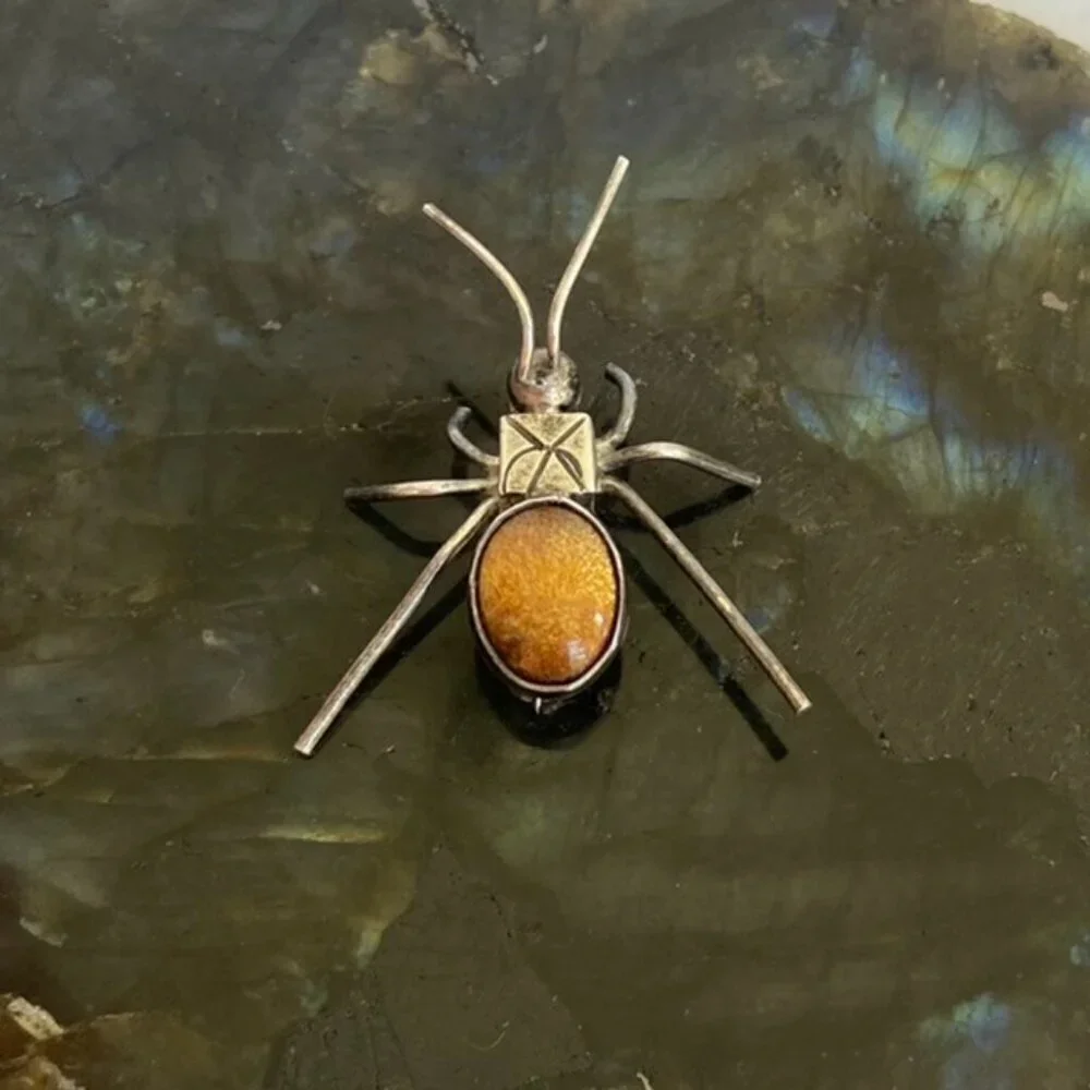 Sterling Silver 925 Oval Tigers Eye Cabochon Spider Critter Dainty Bug Brooch